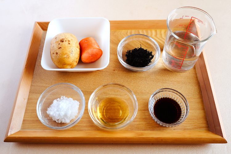 新じゃがとひじきの煮もの_材料